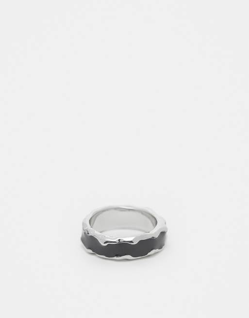 ASOS DESIGN - Brede ring met gesmolten effect en zwart email in zilverkleur