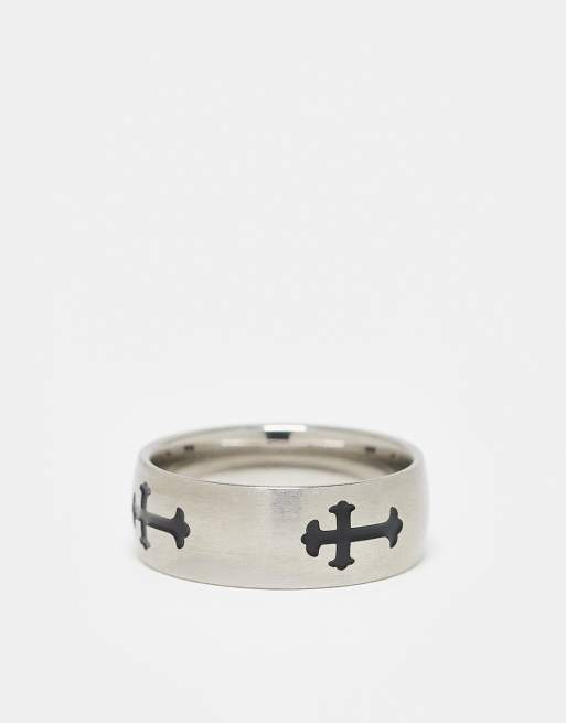 ASOS DESIGN - Brede ring van waterbestendig roestvrij staal met zwarte kruisjes in zilverkleur
