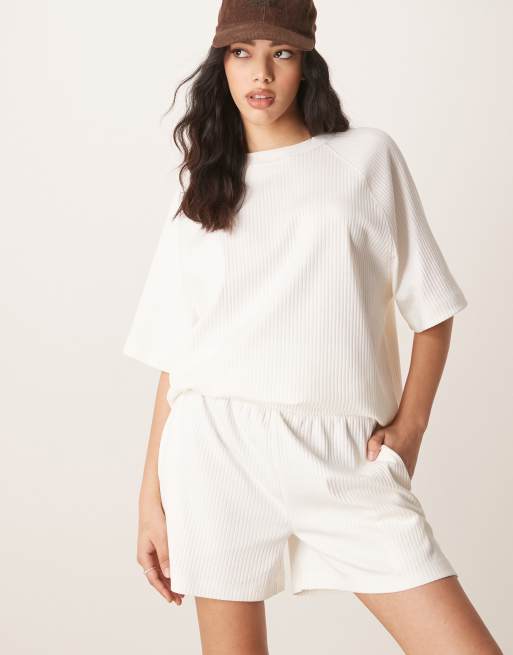 ASOS DESIGN - Breed geribbelde short van zware stof met lange pasvorm in crème, deel van co-ord set, 2 van 5
