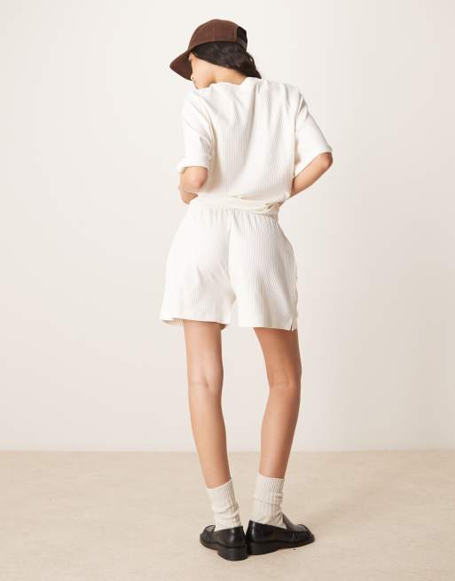 ASOS DESIGN - Breed geribbelde short van zware stof met lange pasvorm in crème, deel van co-ord set, 4 van 5