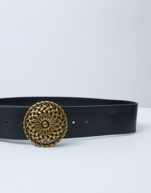 ASOS DESIGN breiter Gürtel mit runder markanter Schnalle in Antikgold, 4 von 4