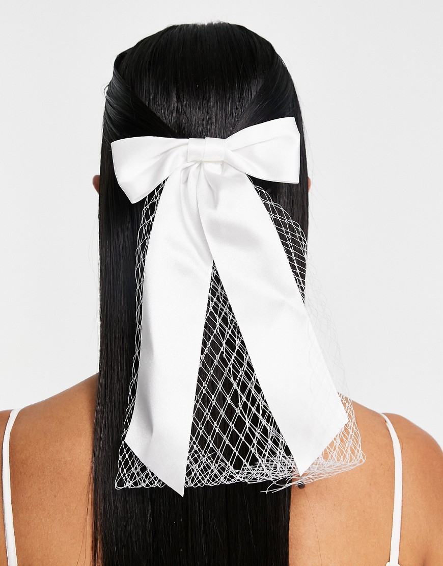 ASOS DESIGN Bridal hair clip with bow and mesh design in ivory-White