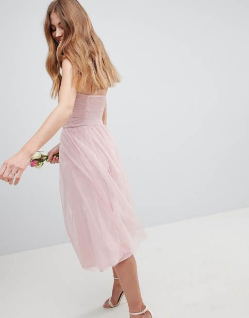 ASOS DESIGN bridesmaid - Bandeau-midikjole i tyl, 2 af 4