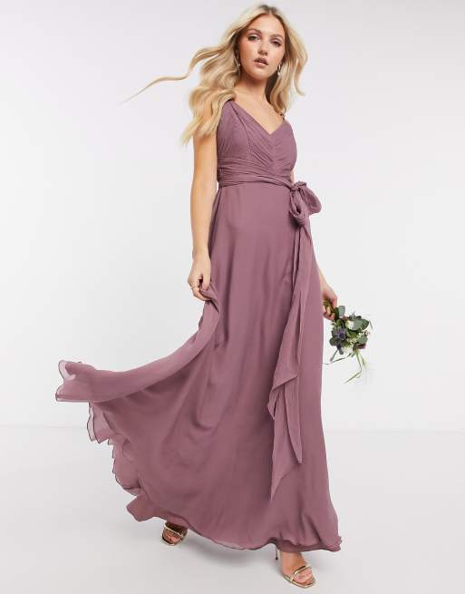 ASOS DESIGN Bridesmaid cami maxi dress with ruched bodice and tie waist ...