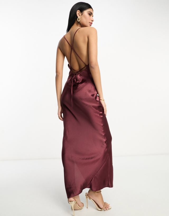 ASOS DESIGN - bridesmaid cami maxi slip dress in high shine satin with lace up back in wine