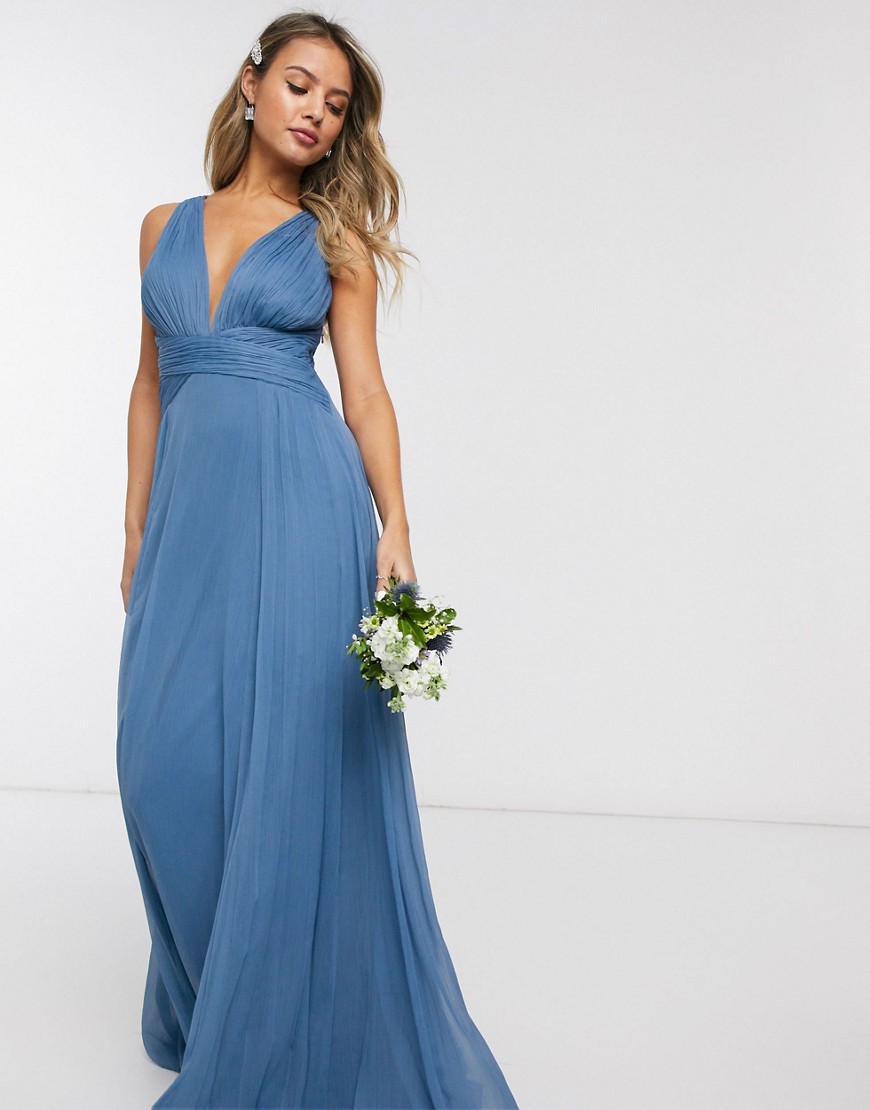 ASOS DESIGN Bridesmaid - Lange bruidsmeisjesjurk met aangerimpeld lijfje met taille met overslag in blauw