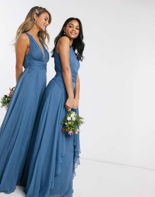 ASOS DESIGN Bridesmaid - Lange overgooierjurk met lijfje met ruches en gelaagde rok in blauw