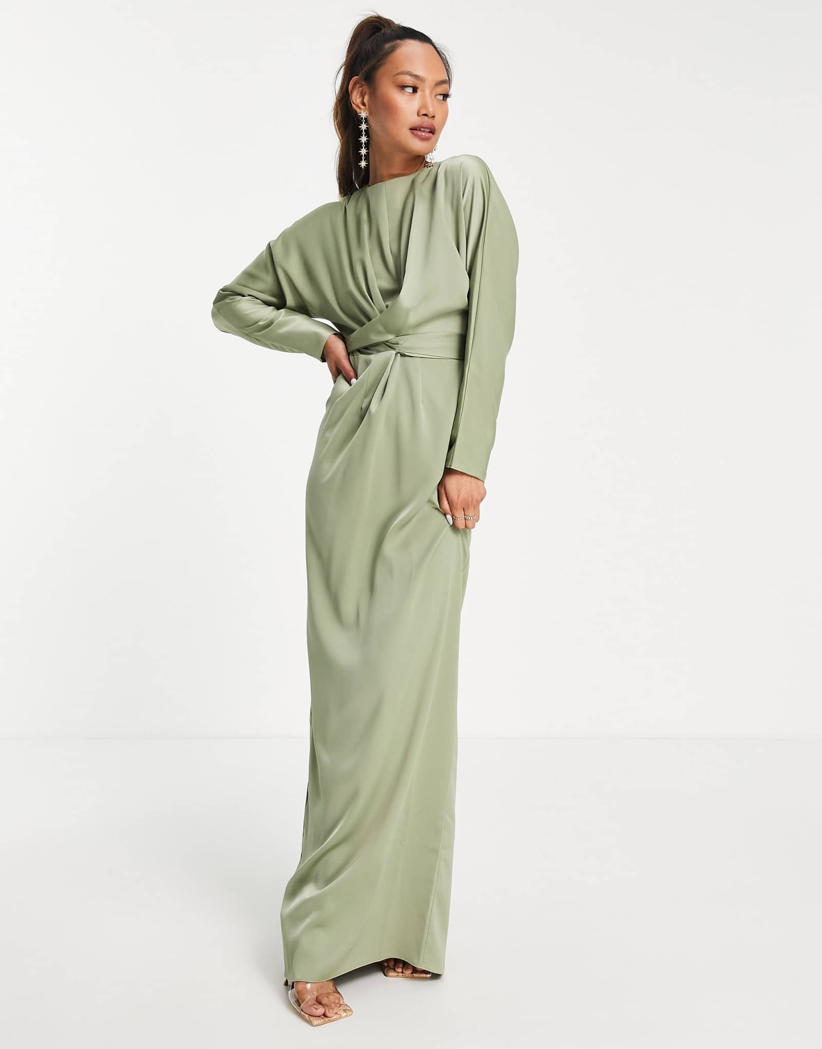  Платье макси ASOS DESIGN Bridesmaid из атласа оливковое
