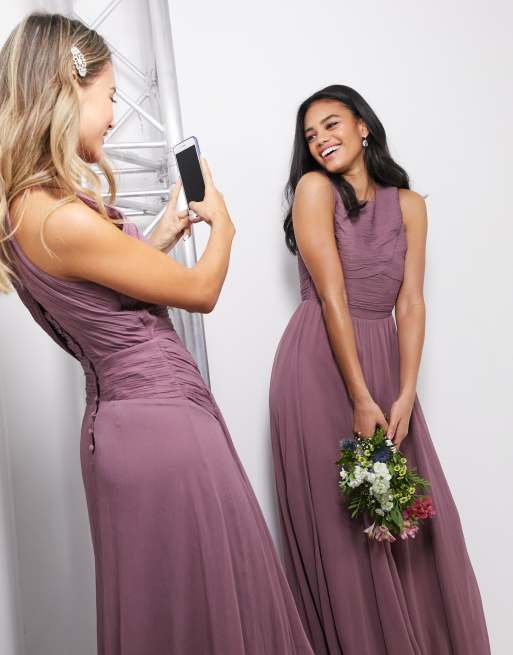 ASOS DESIGN – Bridesmaid – Sukienka maxi z miękką, plisowaną górą, 2 z 4