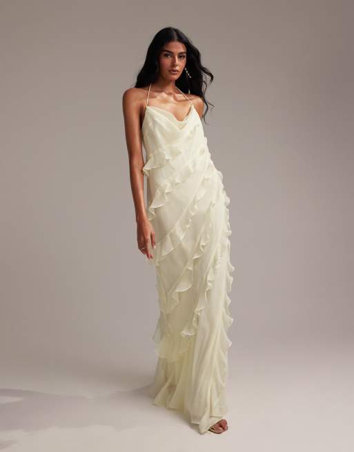 ASOS DESIGN Bridesmaids – Bladożółta cięta ze skosu sukienka maxi na ramiączkach z falbankami