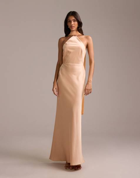 ASOS DESIGN Bridesmaids – Morelowa satynowa sukienka maxi z dekoltem halter i szalikiem - view 1