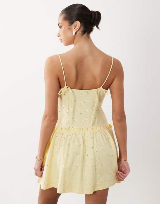ASOS DESIGN - Broderie mini-jurk met bandjes in lichtgeel, 4 van 4