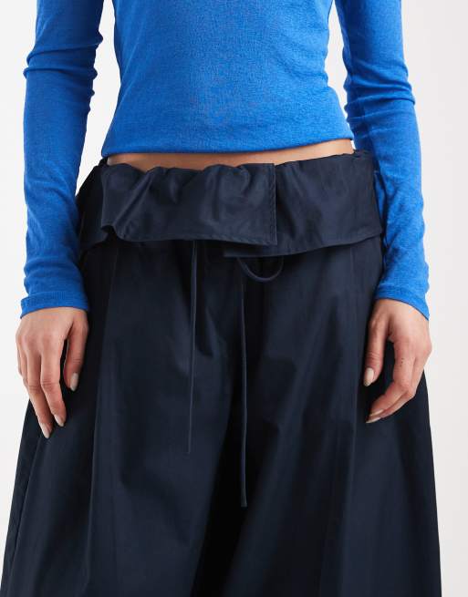 ASOS DESIGN - Broek met omgeslagen taille in marineblauw, 5 van 5