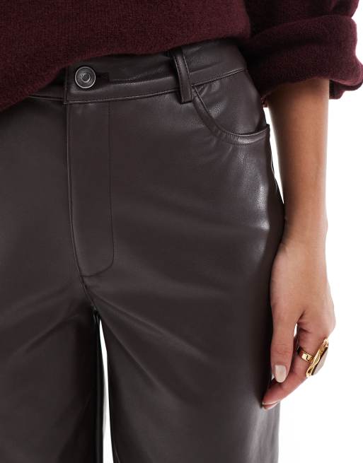 ASOS DESIGN - Broek met rechte pijpen van imitatieleer in bruin , 5 van 5