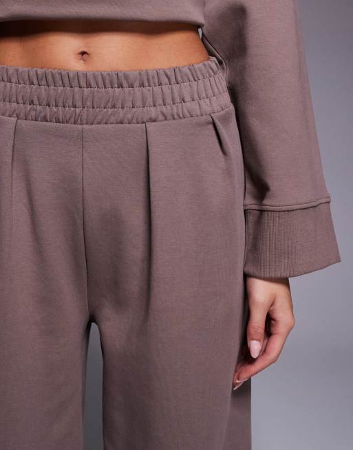 ASOS DESIGN - Broek met superwijde pijpen en interlocknaden in taupe, 4 van 5