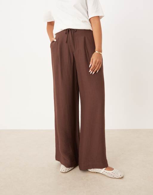 ASOS DESIGN - Broek met wijde pijpen en zachte textuur in chocoladebruin, 3 van 5