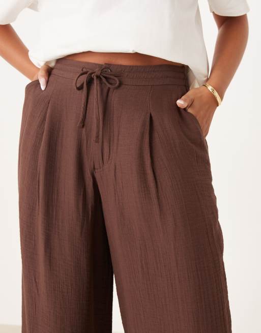ASOS DESIGN - Broek met wijde pijpen en zachte textuur in chocoladebruin, 4 van 5