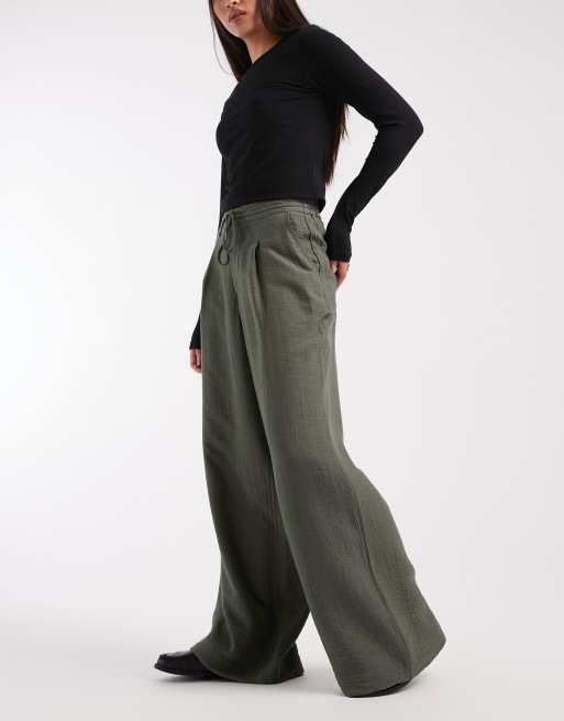ASOS DESIGN - Broek met wijde pijpen en zachte textuur in middengroen, 2 van 5