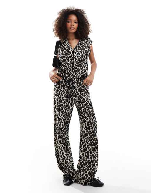 ASOS DESIGN - Broek met wijde pijpen in luipaardprint, deel van co-ord set, 2 van 5