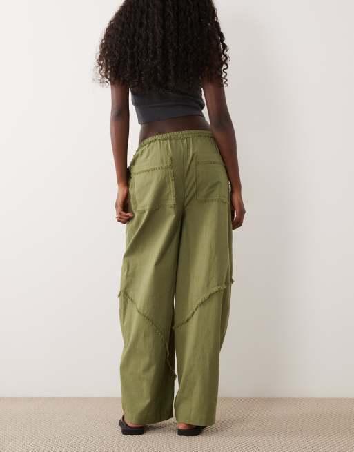 ASOS DESIGN broek van linnenmix met elastische taille en barrel leg met onafgewerkte naaddetails in kaki, 3 van 5