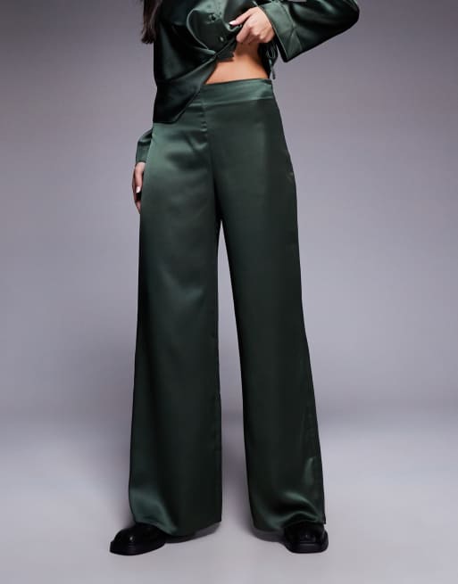 ASOS DESIGN - Broek van satijn met wijde pijpen in kaki, deel van co-ord set, 2 van 5