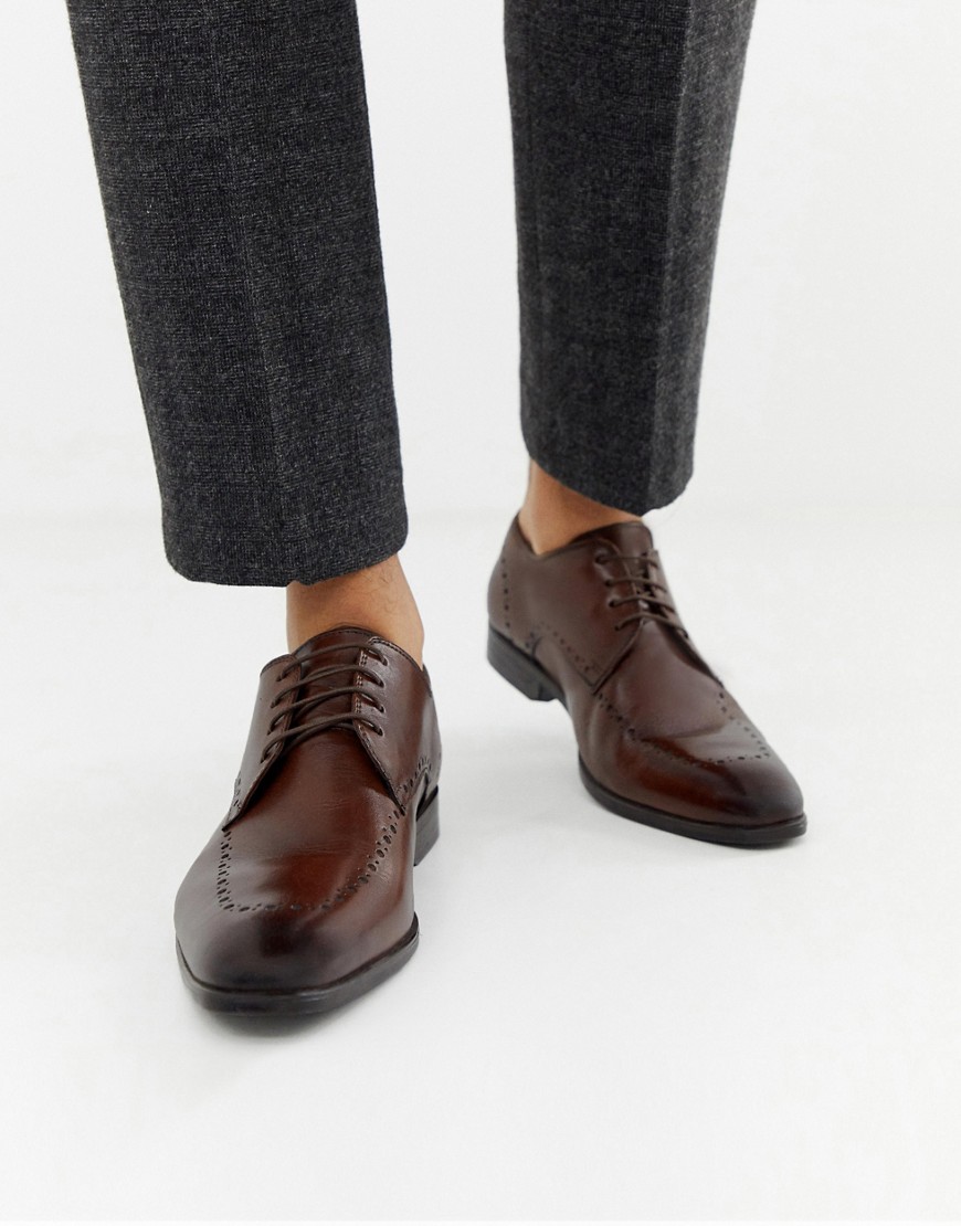 ASOS DESIGN brogue shoes in brown leather with punching apron detail