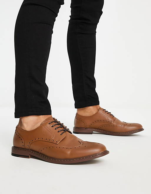 ASOS Herren Schuhe Elegante Schuhe Brogue shoes in tan faux leather 