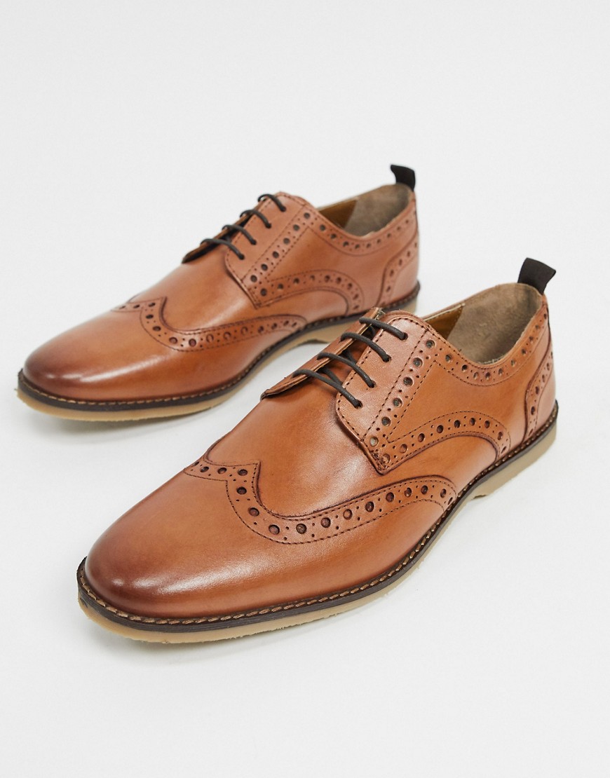 ASOS DESIGN brogue shoes in tan leather with faux crepe sole-Brown