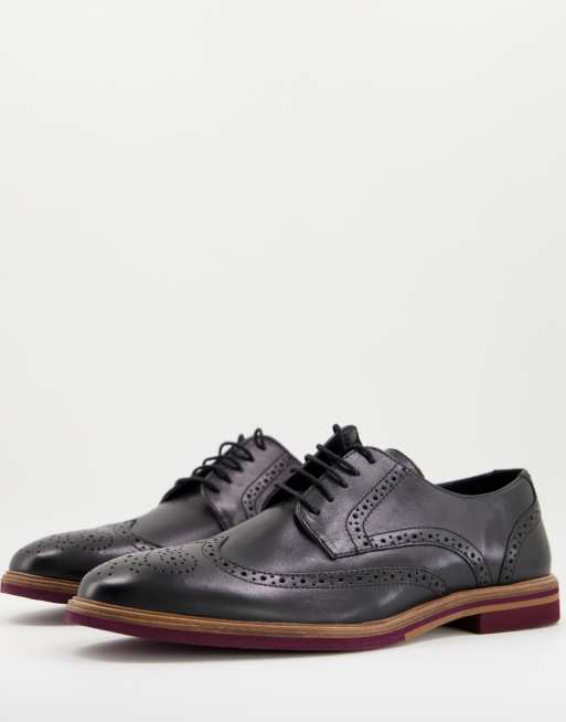 ASOS DESIGN - Brogues i sort læder med kontrasterende sål