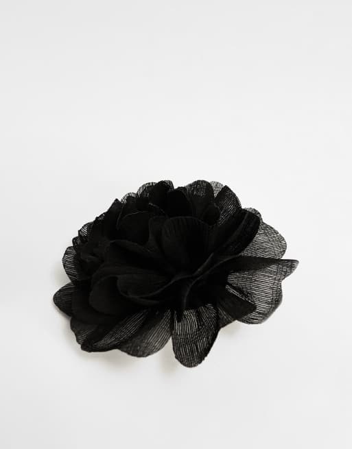 ASOS DESIGN – Brosche mit schwarzer Ansteckblume 