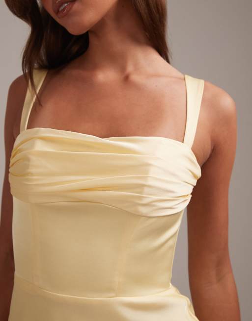 ASOS DESIGN - Brudepiger - Citrongul maxikjole i satin med draperinger over brystet og nederdel med søjlesnit, 2 af 5