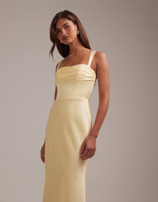 ASOS DESIGN - Brudepiger - Citrongul maxikjole i satin med draperinger over brystet og nederdel med søjlesnit, 5 af 5