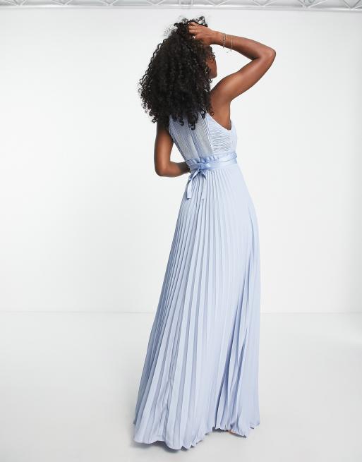 ASOS DESIGN - Brudepiger - Plisseret pinafore-maxikjole med slå-om-talje i blå satin, 2 af 4