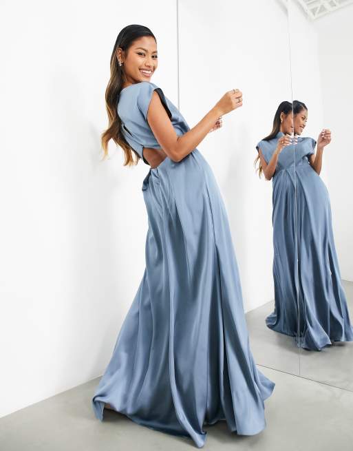 ASOS DESIGN – Brudtärnor – Dimblå maxiklänning i satin med draperad ringning och utskurna detaljer, 2 av 4