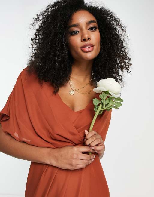 ASOS DESIGN – Brudtärnor – Roströd maxiklänning med korta ärmar, drapering framtill och knappar baktill, 3 av 4