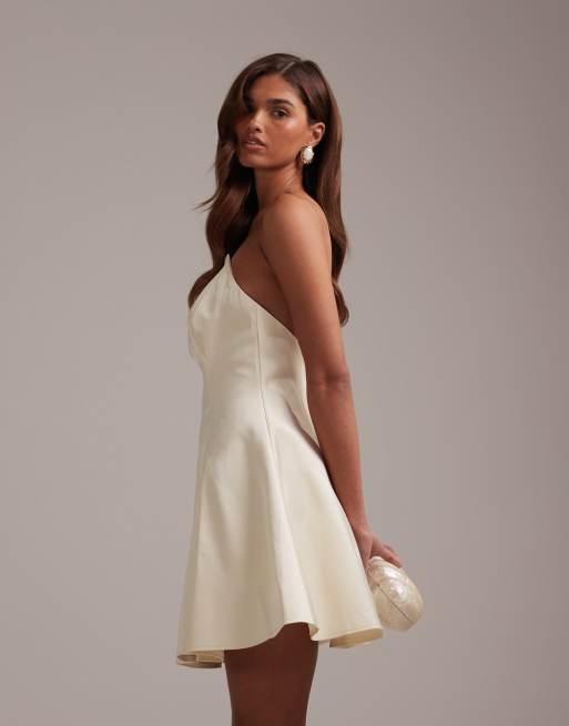 ASOS DESIGN - Bruidskleding - Mini-jurk met halvemaanvormige bandeau-halslijn in ivoorwit, 6 van 6