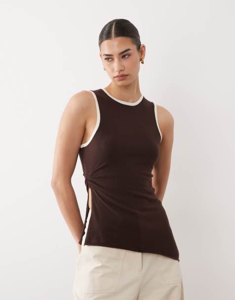ASOS DESIGN - Brun asymmetrisk tanktop i fin strik - view 1