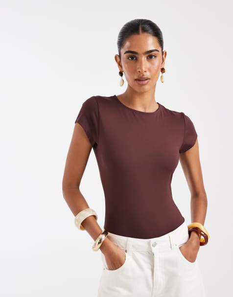 ASOS DESIGN – Brun, åtsmitande body i polyamid med korta ärmar - view 1