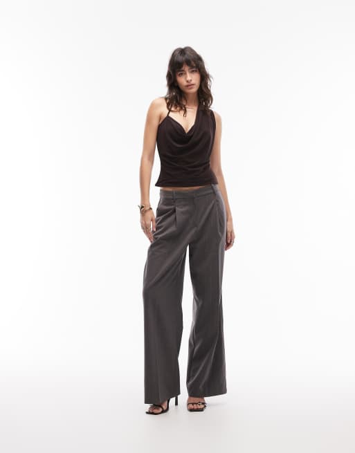 ASOS DESIGN – Brun, åtsmitande topp med asymmetrisk, draperad ringning, 2 av 4