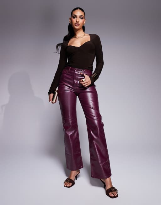 ASOS DESIGN – Brun, åtsmitande topp med hjärtformad ringning och långa ärmar, 3 av 4