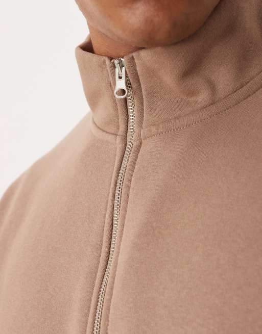 ASOS DESIGN – Brun, avslappnad sweatshirt med kort dragkedja och text på bröstet, 5 av 5