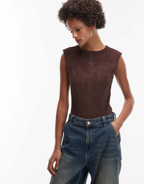 ASOS DESIGN – Brun body i mockaimitation med axelvaddar - view 1