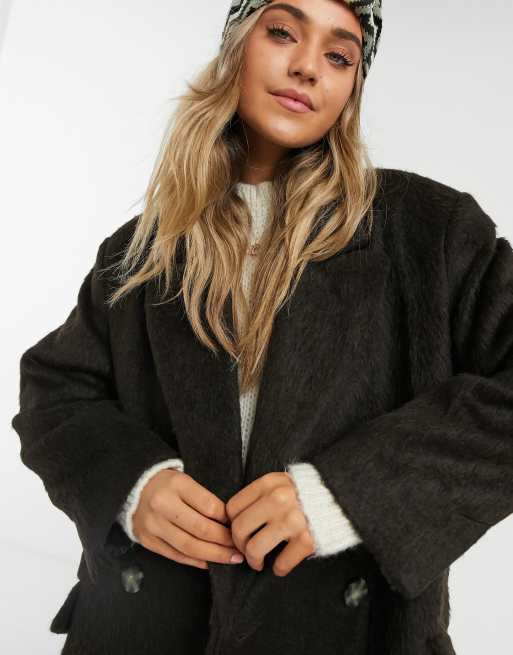 ASOS DESIGN – Brun, borstad maxikappa i farfarsmodell, 3 av 4