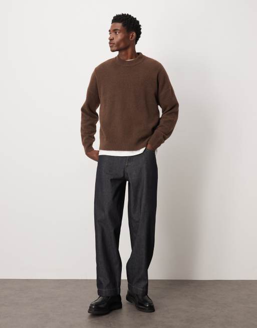 ASOS DESIGN – Brun, borstad, stickad tröja i oversize med rund halsringning, 2 av 5