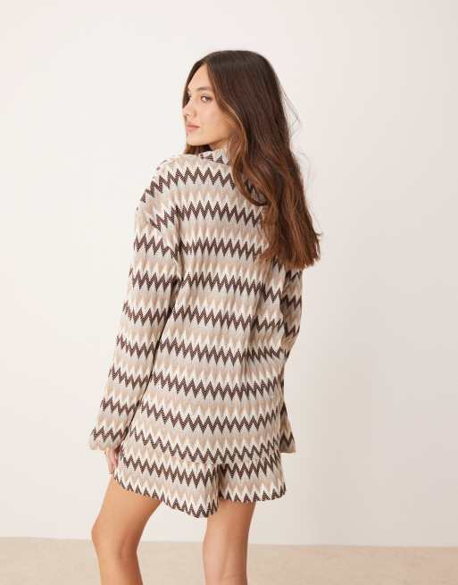ASOS DESIGN – Brun, chevronrandig topp i oversize med rugbykrage, del av set, 4 av 4