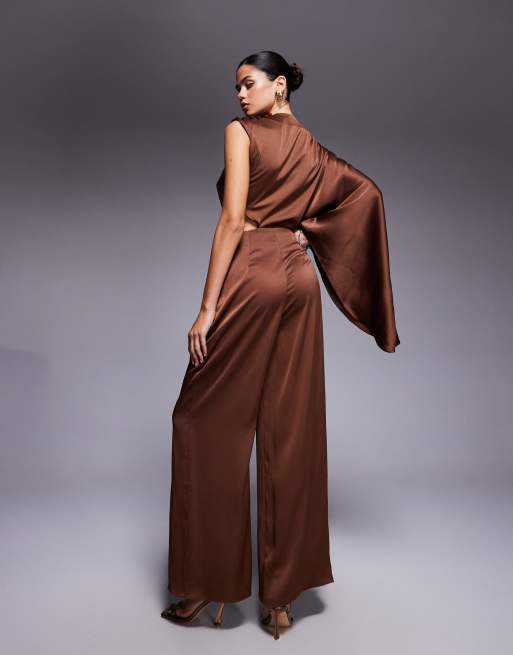 ASOS DESIGN – Brun, enärmad jumpsuit i satin med utskuren detalj, 3 av 4