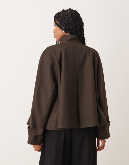 ASOS DESIGN – Brun, figursydd jacka med vid design, hög krage och raglan-ärmar, 4 av 4