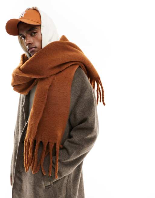 ASOS DESIGN – Brun fluffig filthalsduk