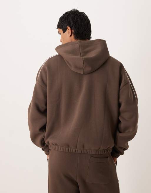 ASOS DESIGN – Brun huvtröja i extrem oversize med boxig passform och passpoaler i sidan, del av set, 3 av 5