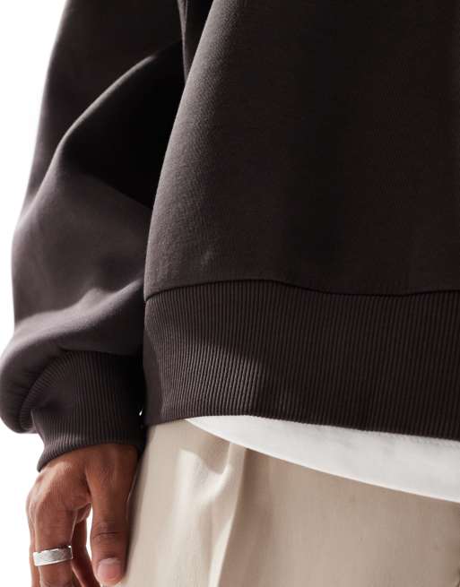 ASOS DESIGN – Brun, kraftig sweatshirt i scubatyg och extra oversize, 4 av 4